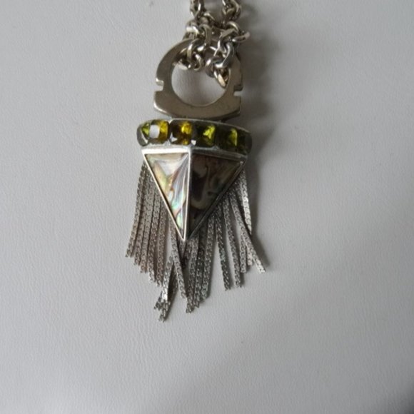 SAM EDELMAN SPEAR SHAPED GREEN RHINESTONES  ABALONE SHELL CHAIN DANGLE PENDANT - Picture 5 of 11